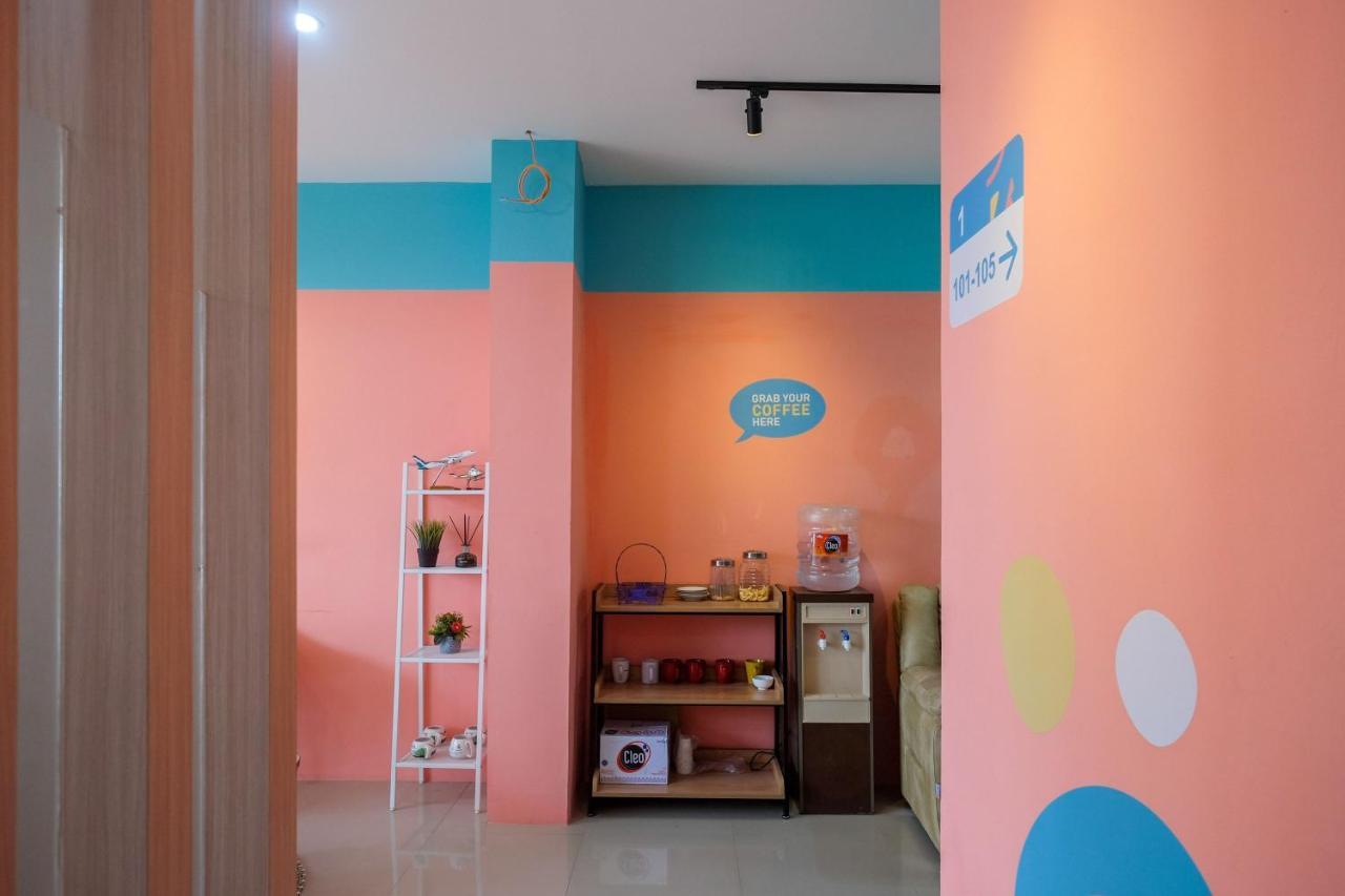 Sans Hotel Tiga Putri Semarang By Reddoorz Екстериор снимка