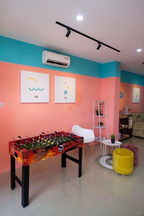 Sans Hotel Tiga Putri Semarang By Reddoorz Екстериор снимка
